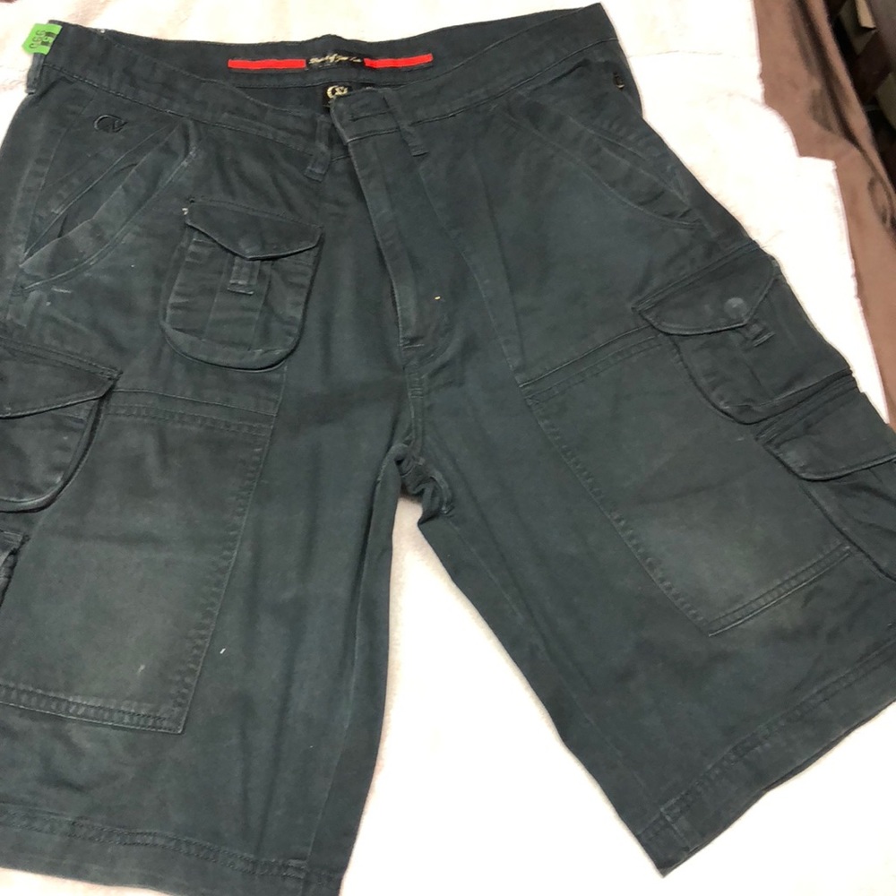 Cavi Shorts